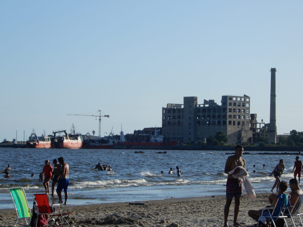 Playa del Cerro, Montevideo